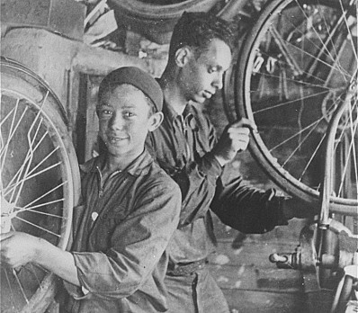 Bobrowski Cousins of Brest-Litovsk